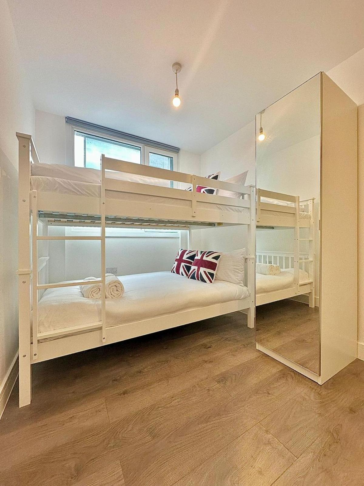 264 Rooms Лондон Екстер'єр фото